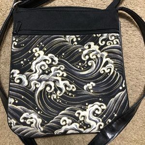 Top notch by design crossbody
